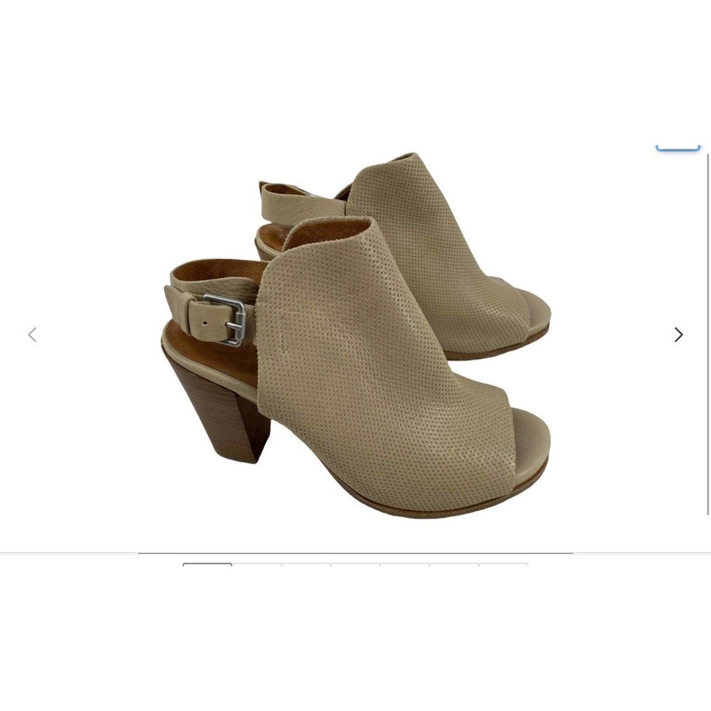 NWT Gentle Soul Sadie Leather Peeptoe  Bootie sz 9.5‎